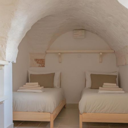 Maja Ostuni Centro - Luxury Apartment Luaran gambar
