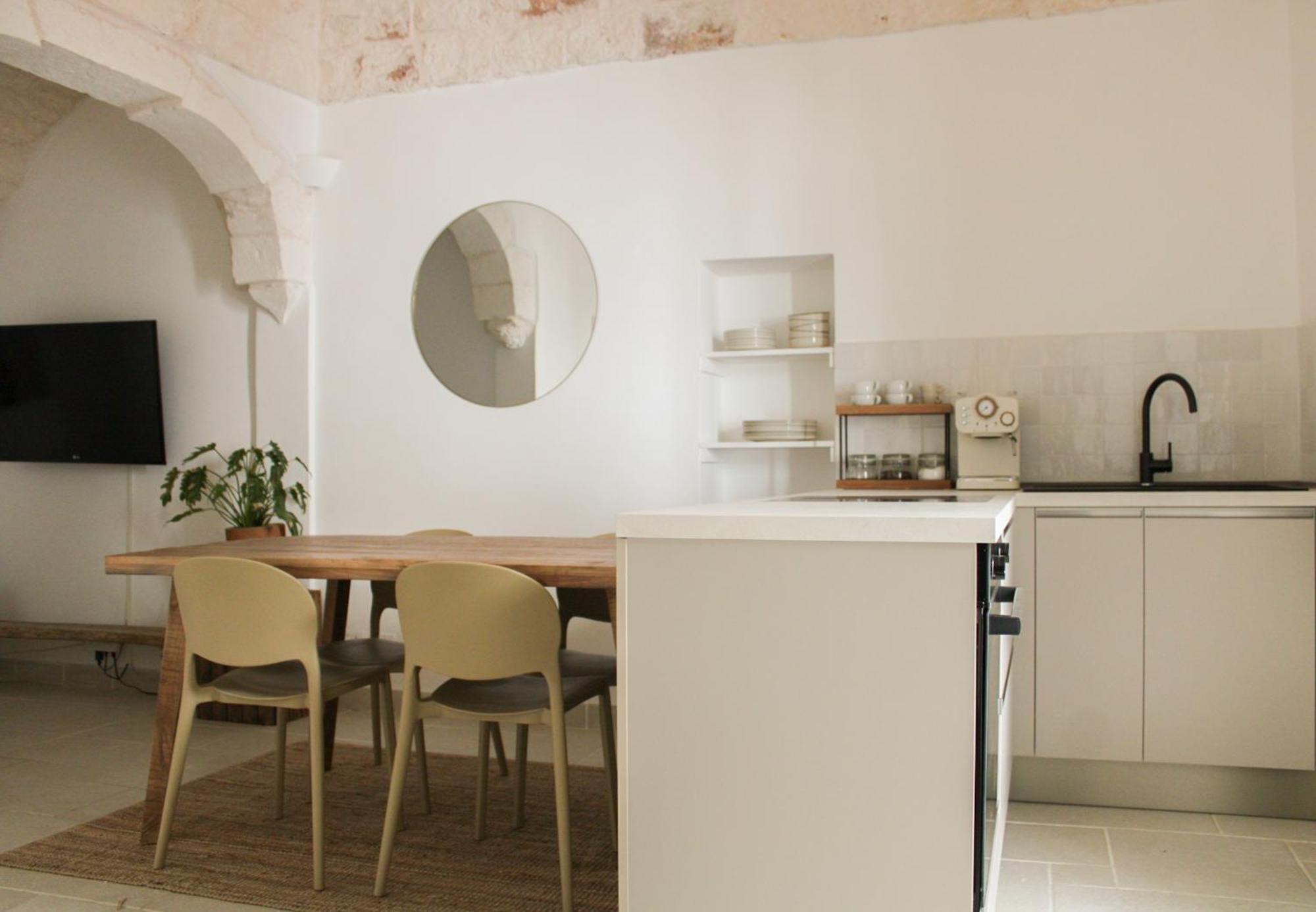 Maja Ostuni Centro - Luxury Apartment Luaran gambar